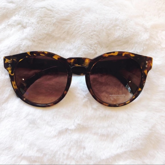 Stylens Other - Odin Tortoise Brown Full Rim Square Sunglasses